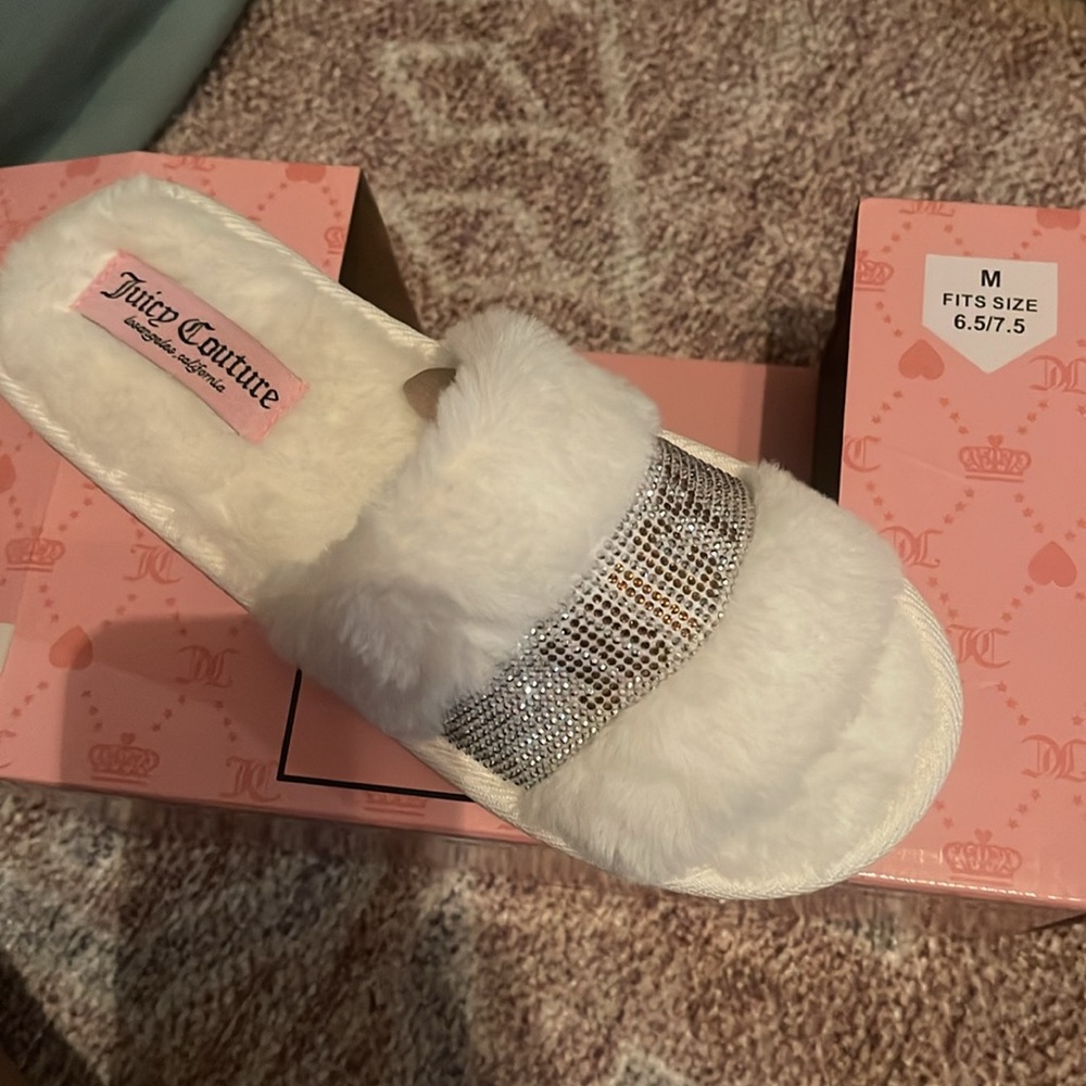 Juicy Couture White Fur Slippers